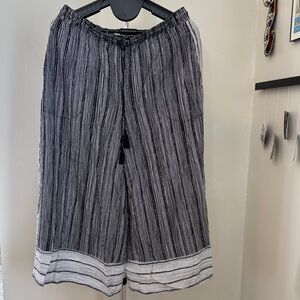 Simply Vera Vera Wang Black and White Striped Pants